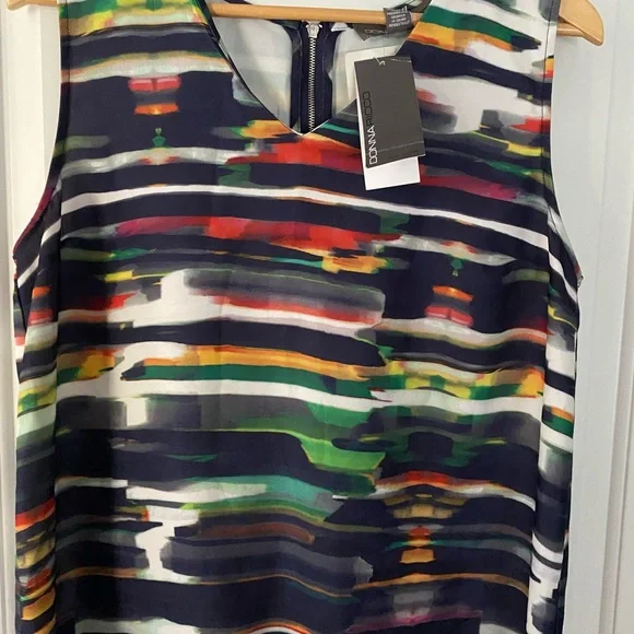 Sleeveless blouse - Picture 3 of 3